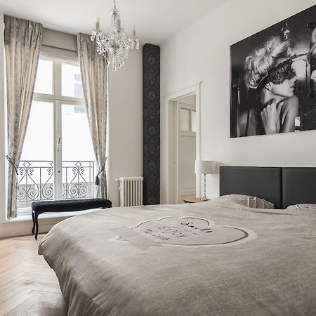 Roaring 20'S Apartment Meir Antwerpen Exteriör bild