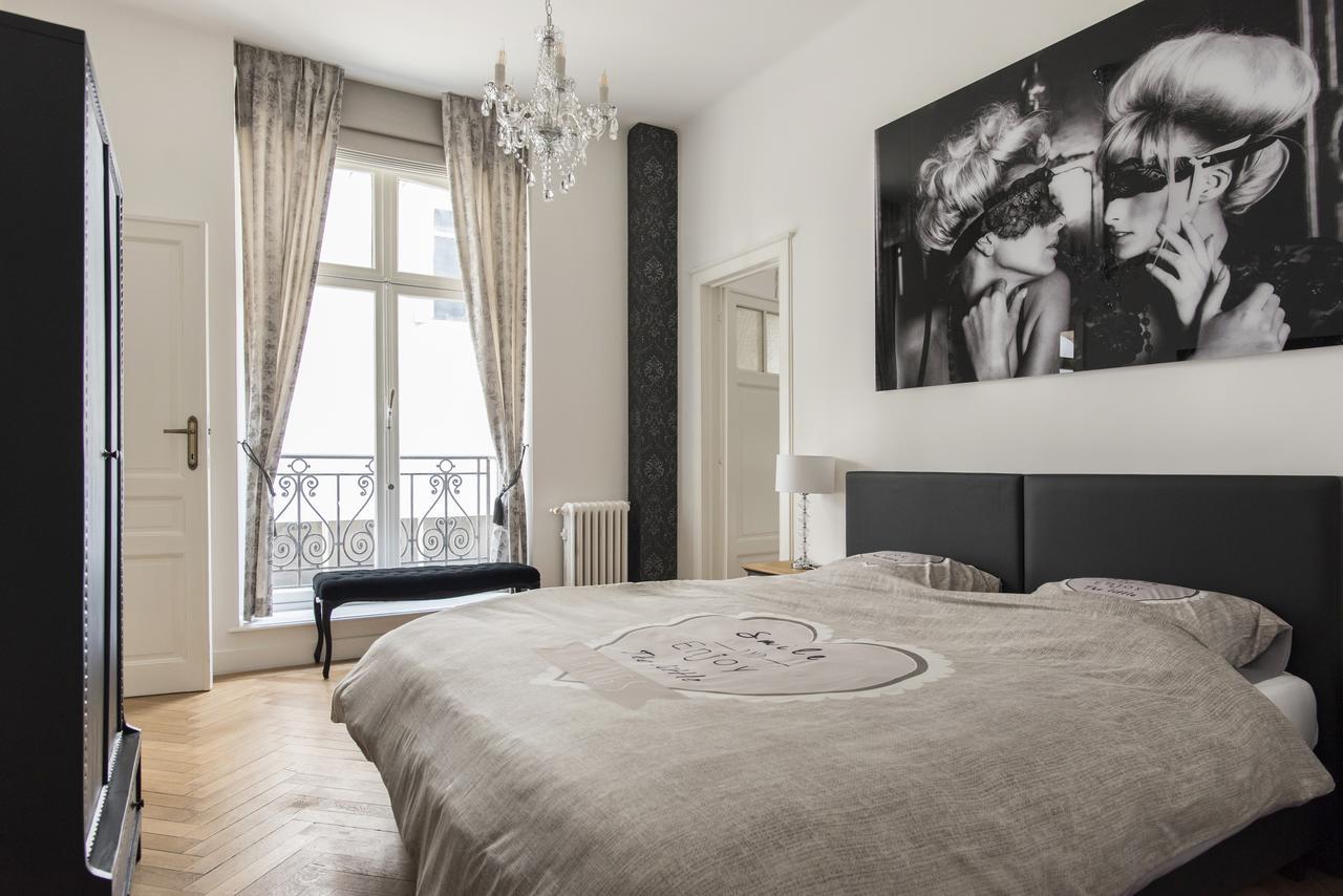 Roaring 20'S Apartment Meir Antwerpen Exteriör bild