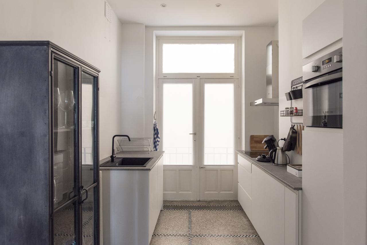Roaring 20'S Apartment Meir Antwerpen Exteriör bild