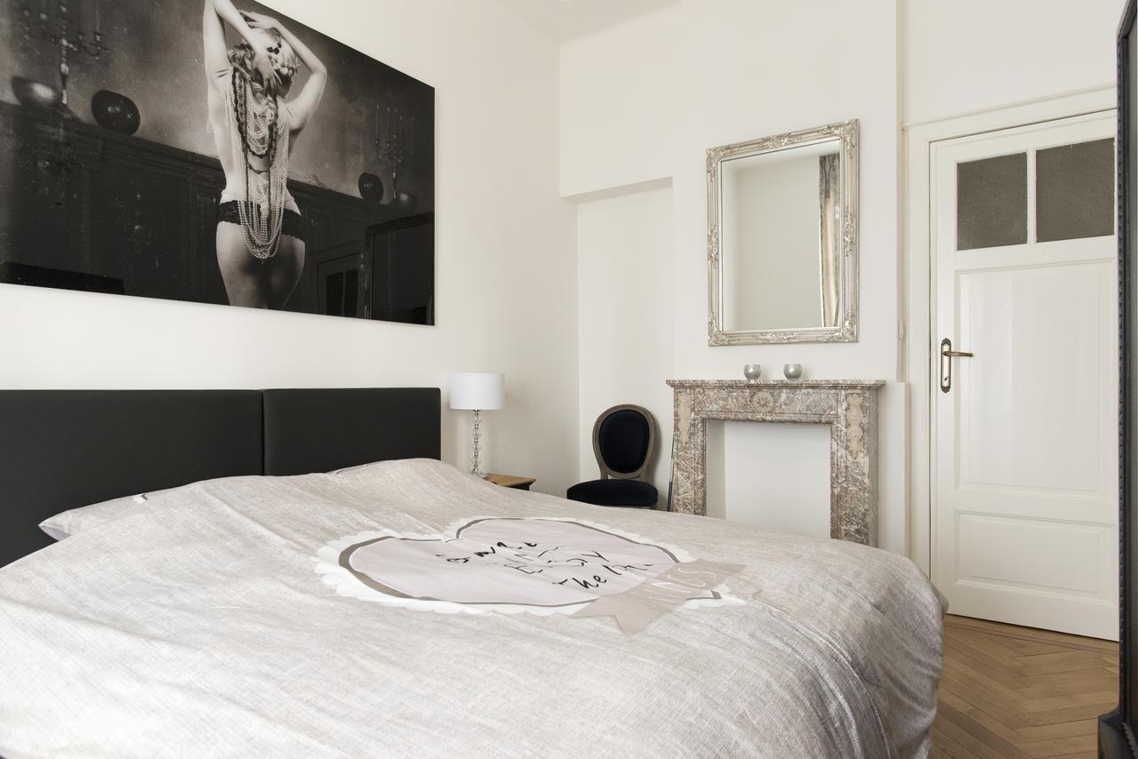 Roaring 20'S Apartment Meir Antwerpen Exteriör bild