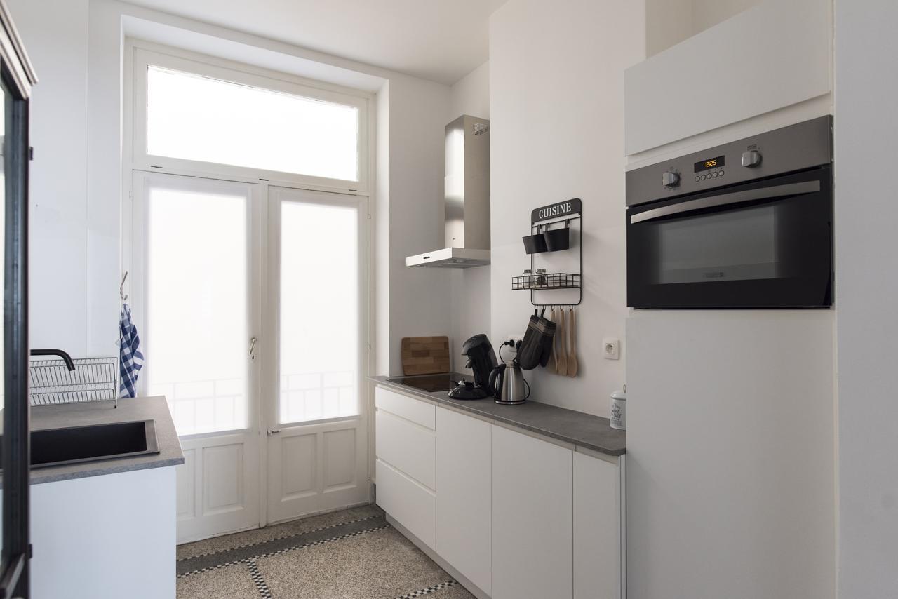 Roaring 20'S Apartment Meir Antwerpen Exteriör bild
